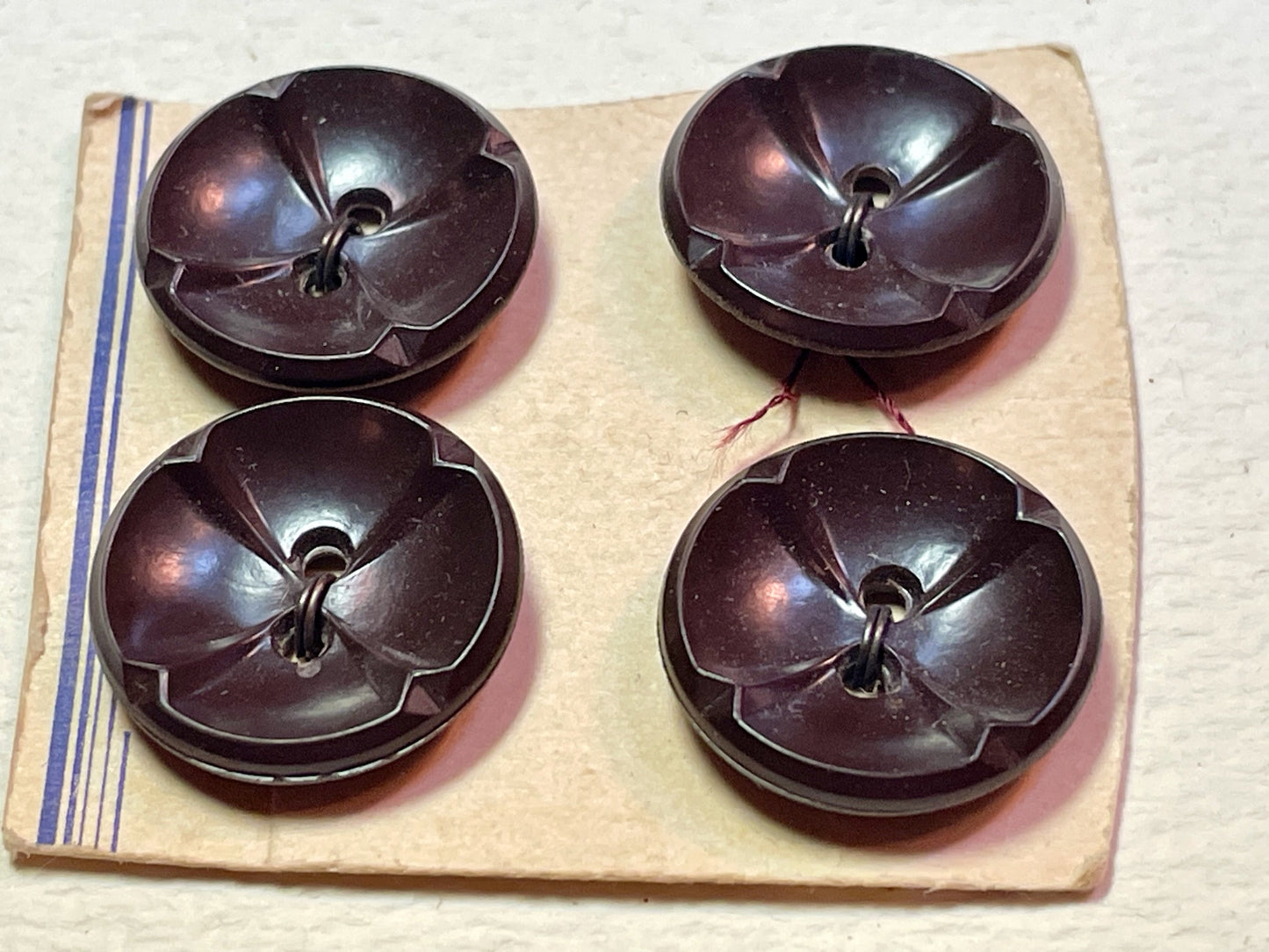 4 brown 1940s vtg plastic buttons | 2 hole flat | size 22/0.55" | new old stock