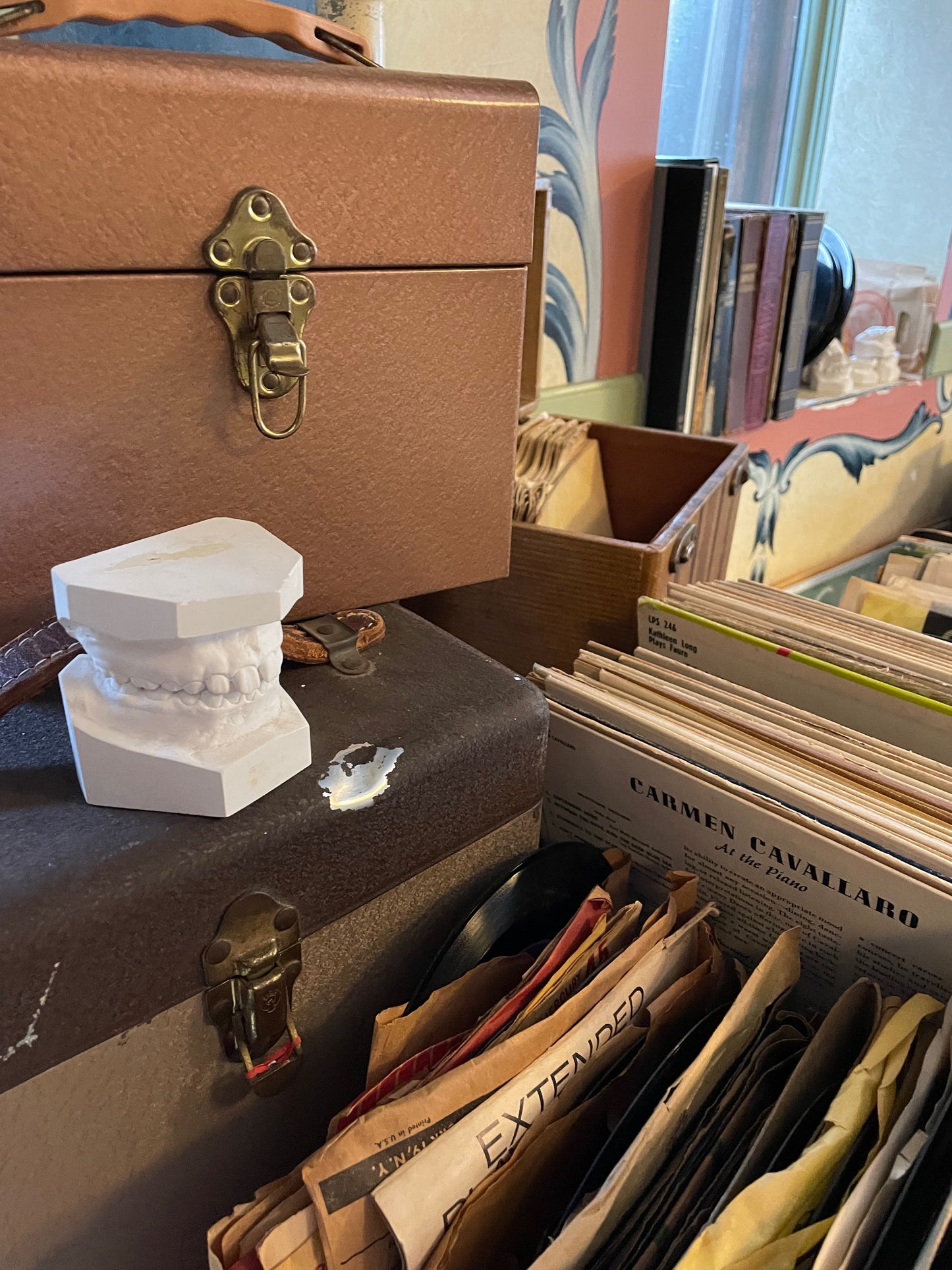 Vintage Dental Mold plaster cast / dentist plaster teeth mold set