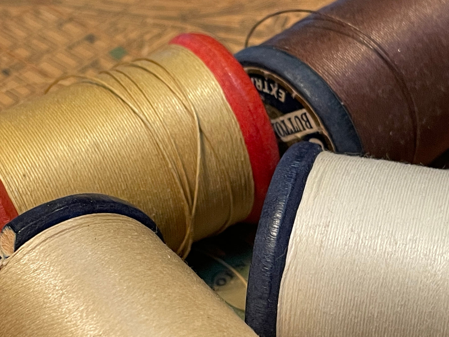 5 yards of heavy duty button and carpet utility thread / strong vintage cotton cord / repair, retie, reattach / durable sewing string