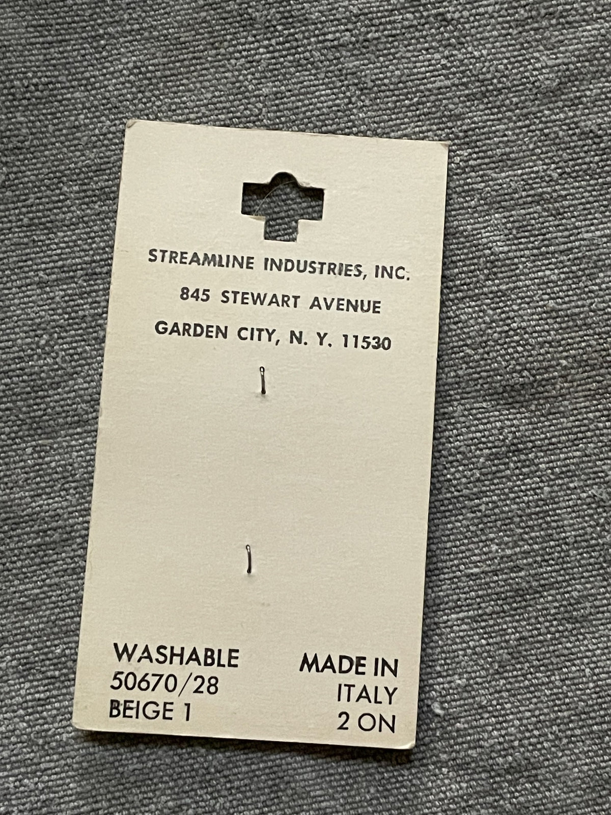Back of original packaging card for 2 beige streamline two-hole sewing buttons, 18 mm, nos on card