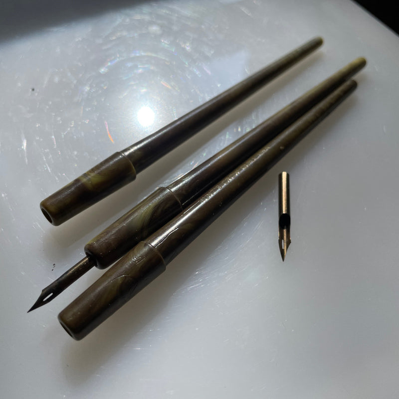 Crow Quill pen nib holder: midcentury vintage