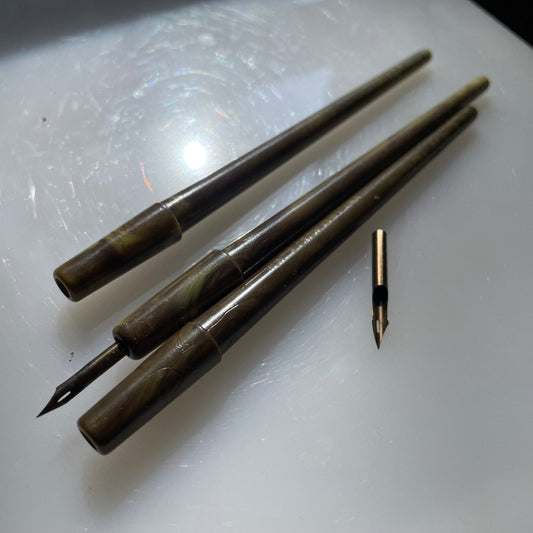 Crow Quill pen nib holder: midcentury vintage
