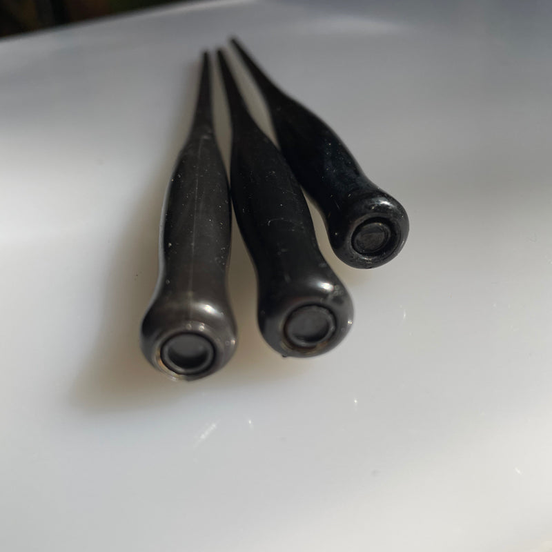 Standard pen nib holder