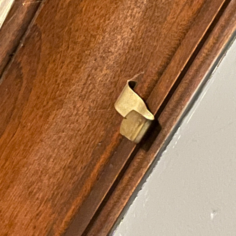 Metal picture rail hook for use with built in crown moulding picture rail (count of one)