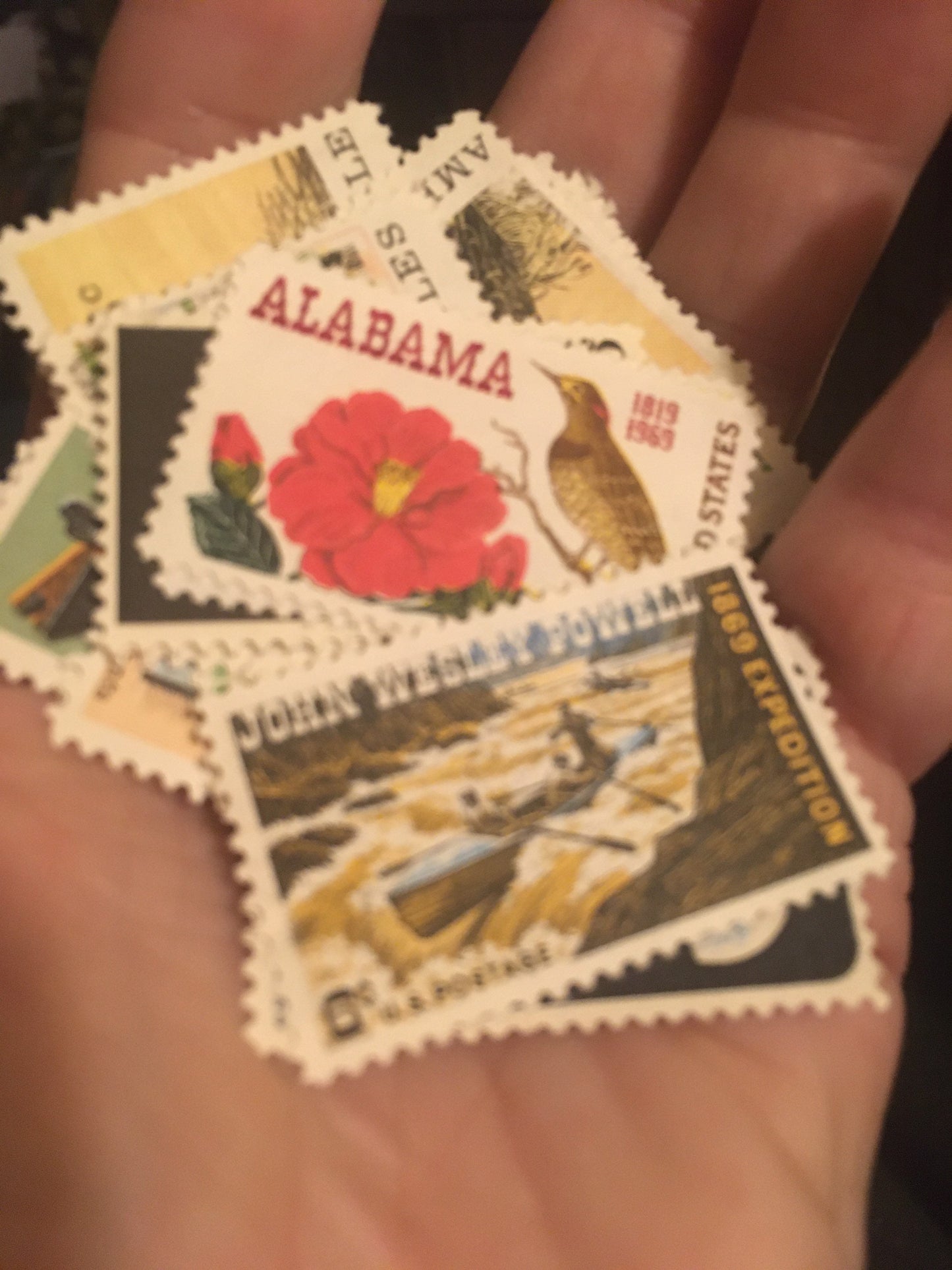 10 gram assortment (+/- 40-50) vintage used postage stamps mix