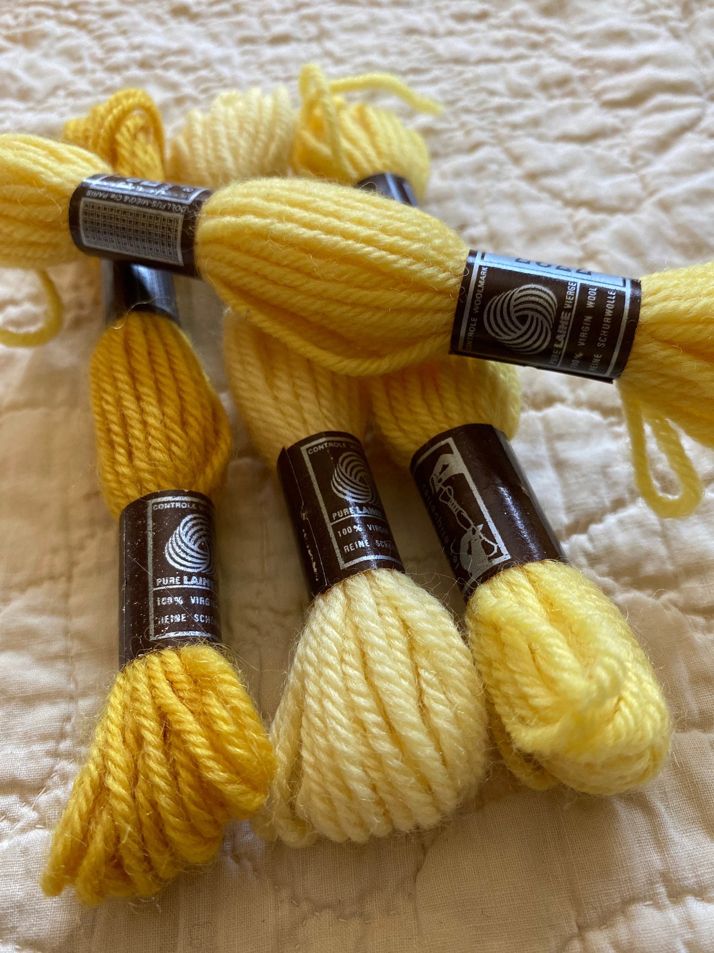 New old stock tapestry yarn / 10 yards 100% virgin wool tapisserie laine / DMC Anchor Bon Pasteur