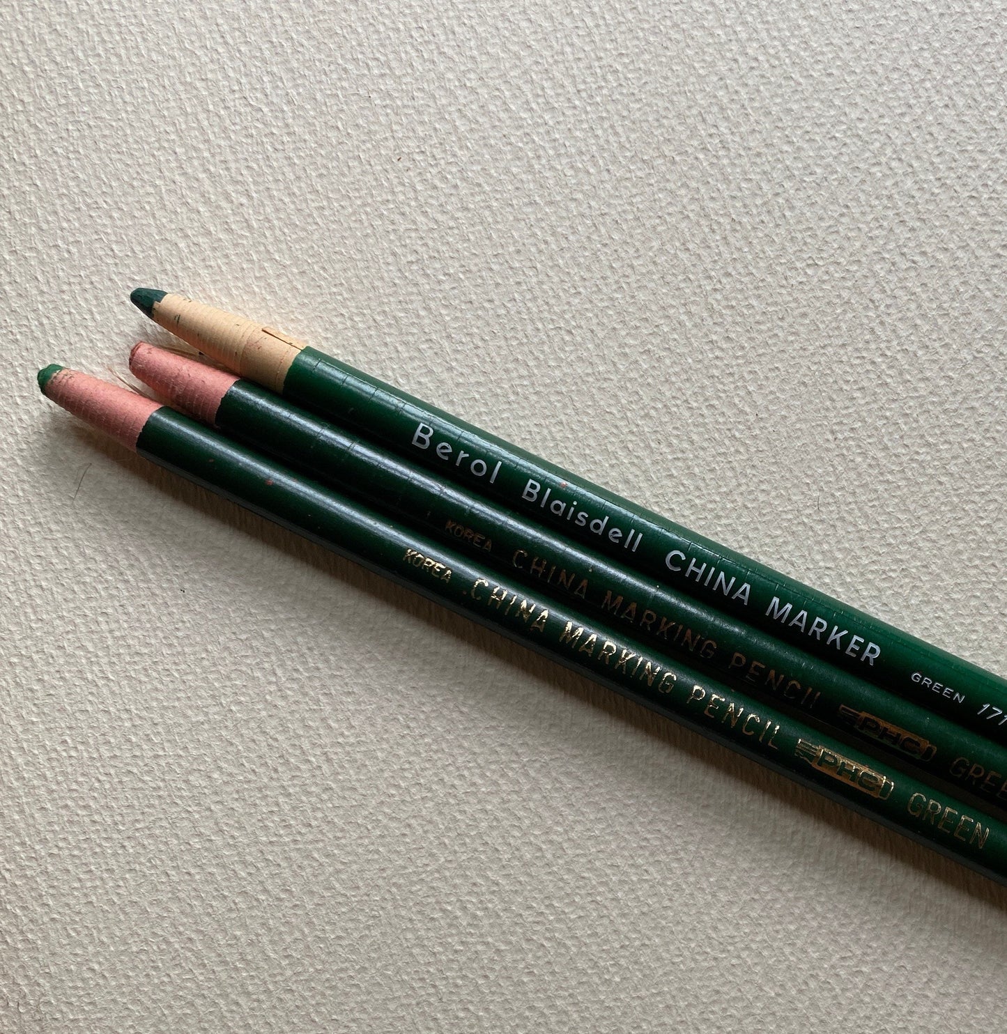 Paper wrapped marking pencil / color choice: red orange yellow green blue black white / new old stock / peel-away china marker grease pencil