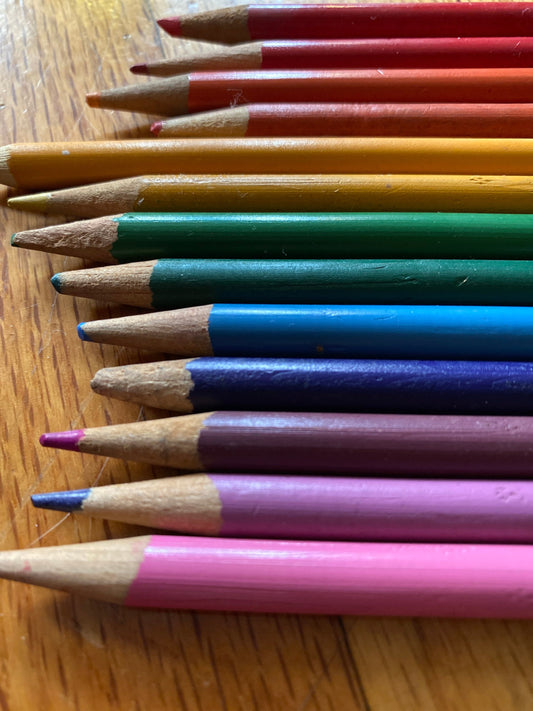 Stash builder: a yard-long rainbow of colored pencils