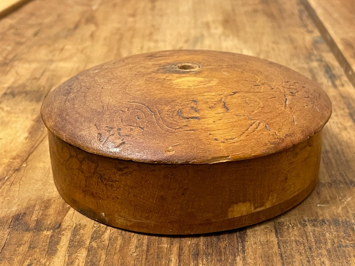 Small Round Wooden Box – Antique Folk Art Dressertop Container (As-Is) Caddy Vtg