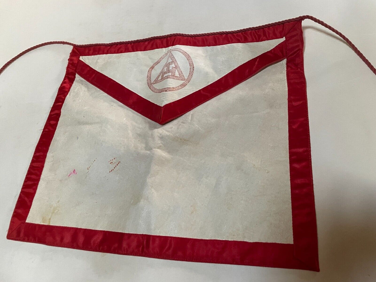Masonic Knight Mason Regalia Apron Red Silk Trim Lambs Skin Leather Tr