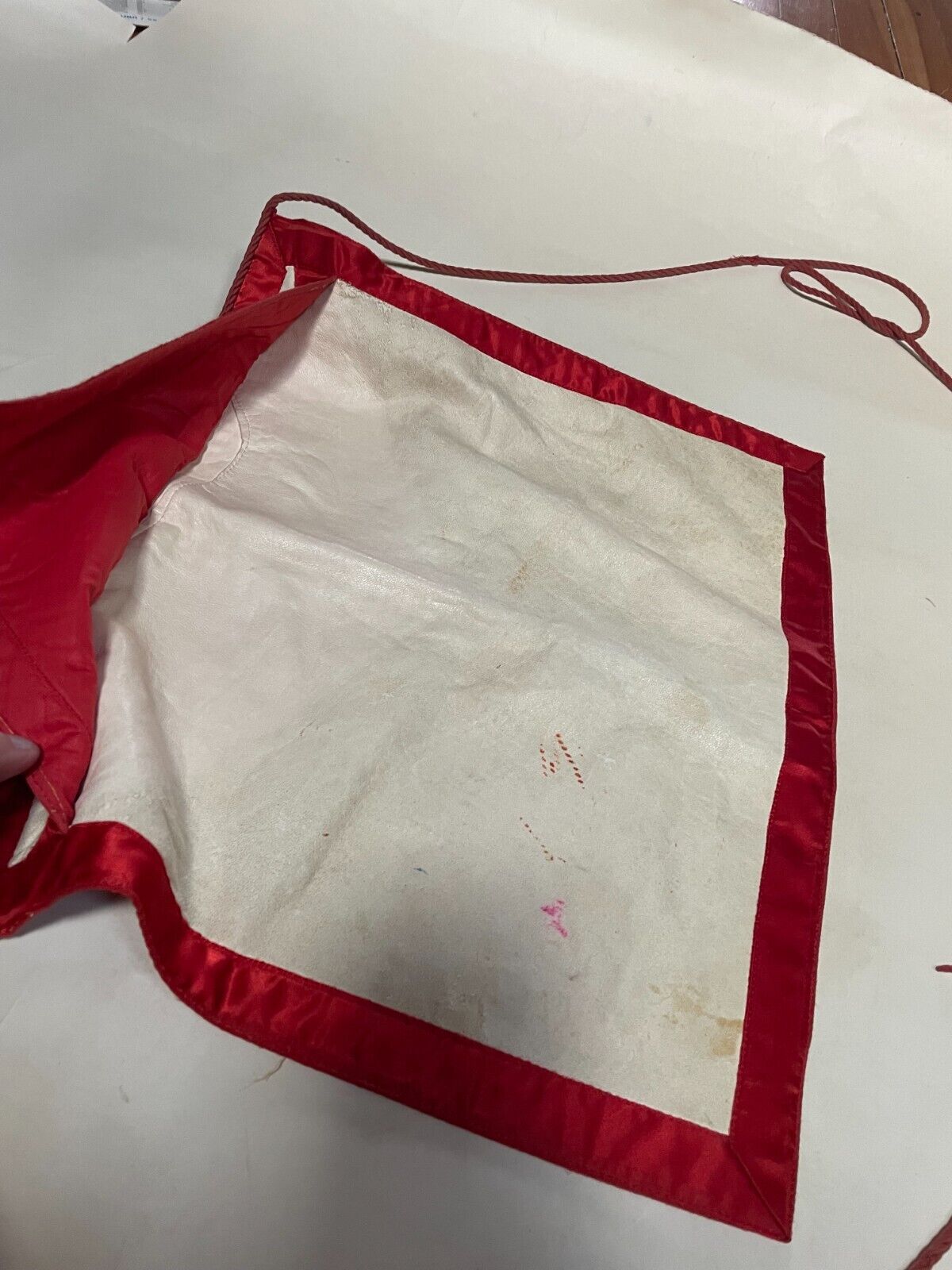 Masonic Knight Mason Regalia Apron Red Silk Trim Lambs Skin Leather Tr