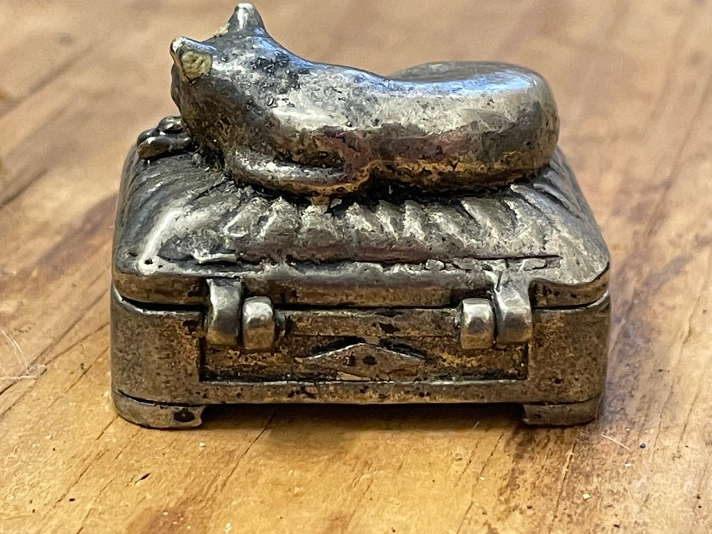 Vintage Sleeping Cat Ring Box • Silver Toned Figural Jewelry Box • Hinged Keepsake Box