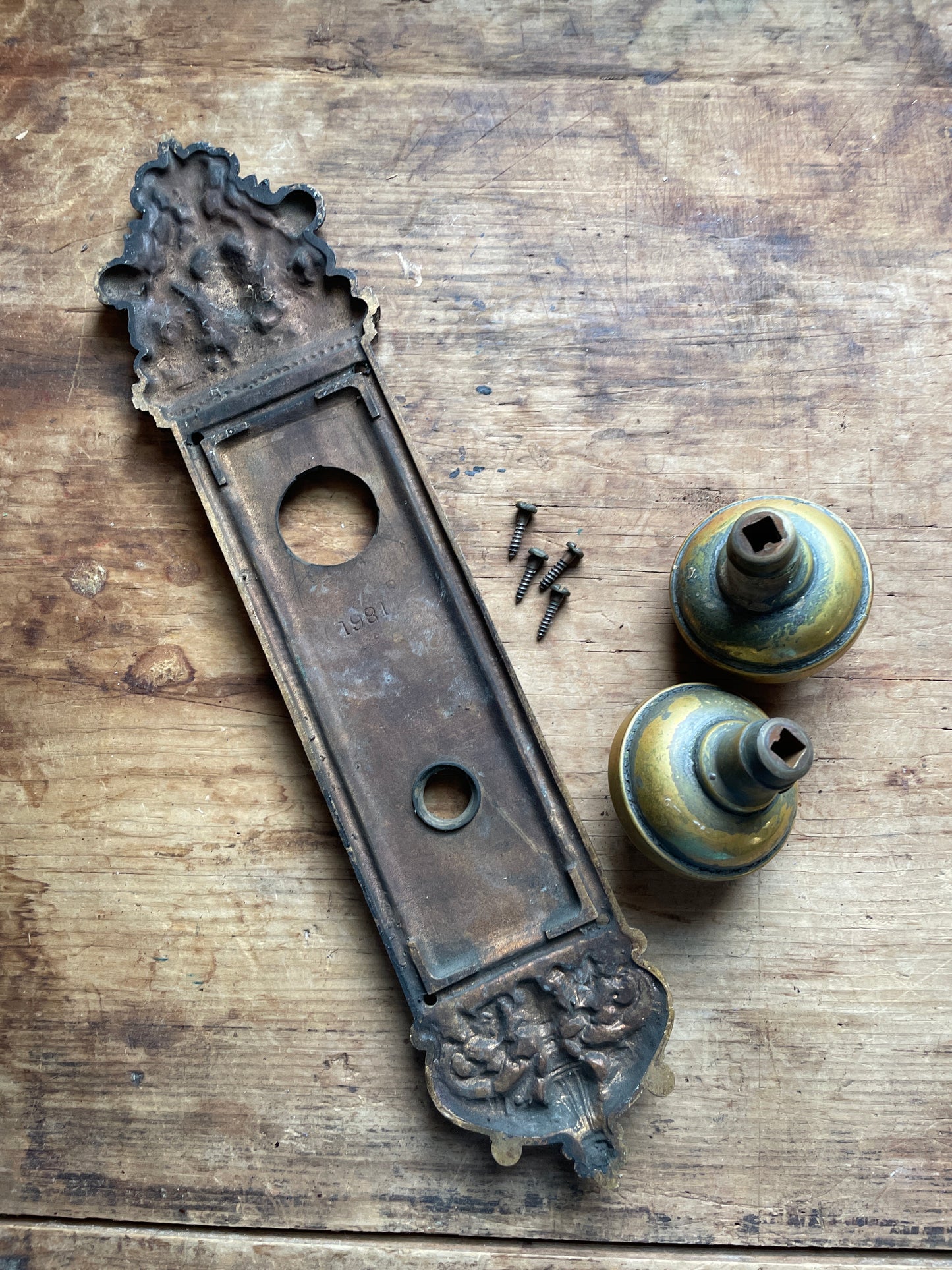 Rare Antique Yale & Towne Door Hardware Set - Ornate Oporto Pattern Escutcheon & Matching Olympian Cast Knobs, Circa 1905