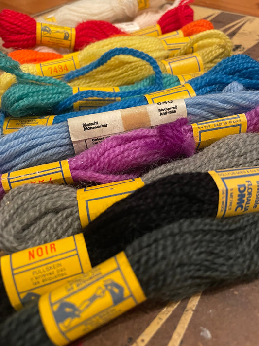 New old stock tapestry yarn / 10 yards 100% virgin wool tapisserie laine / DMC Anchor Bon Pasteur