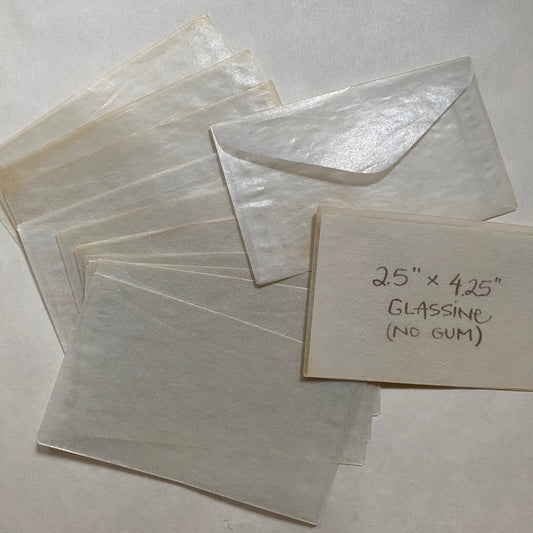 Petite pocket envelopes