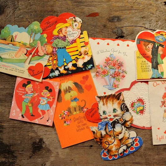 Papers for repurposing: 8 vintage Valentines