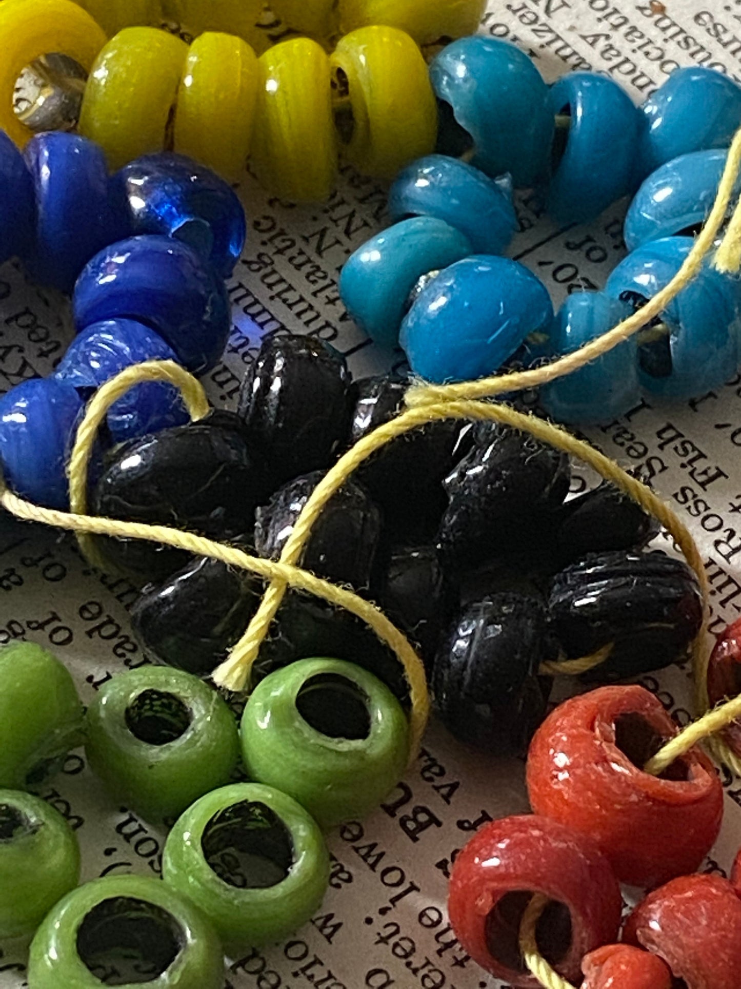 10 glass trade beads primitive/antique