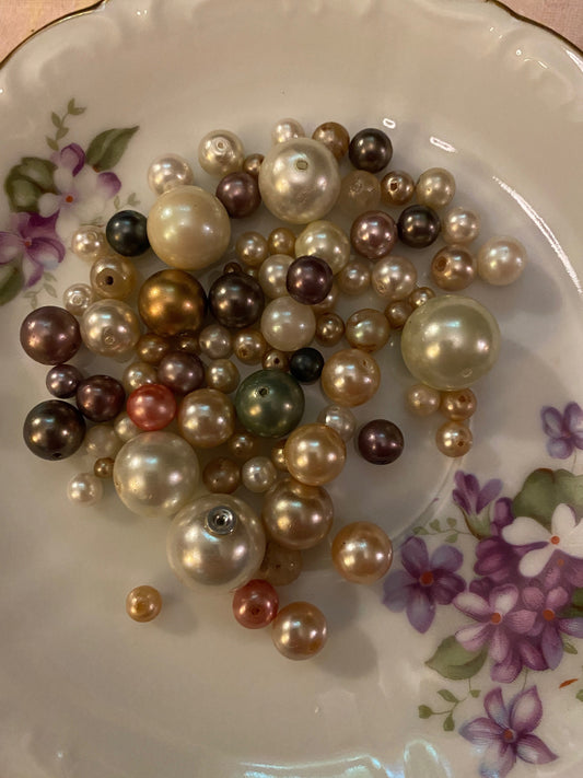 2 ounces of faux pearls (vintage & antique glass) / secondhand-sourced creative supplies / jewelry and beading supply