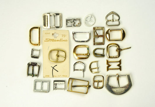 1/8 lb variety lot of vintage belt buckles - metal